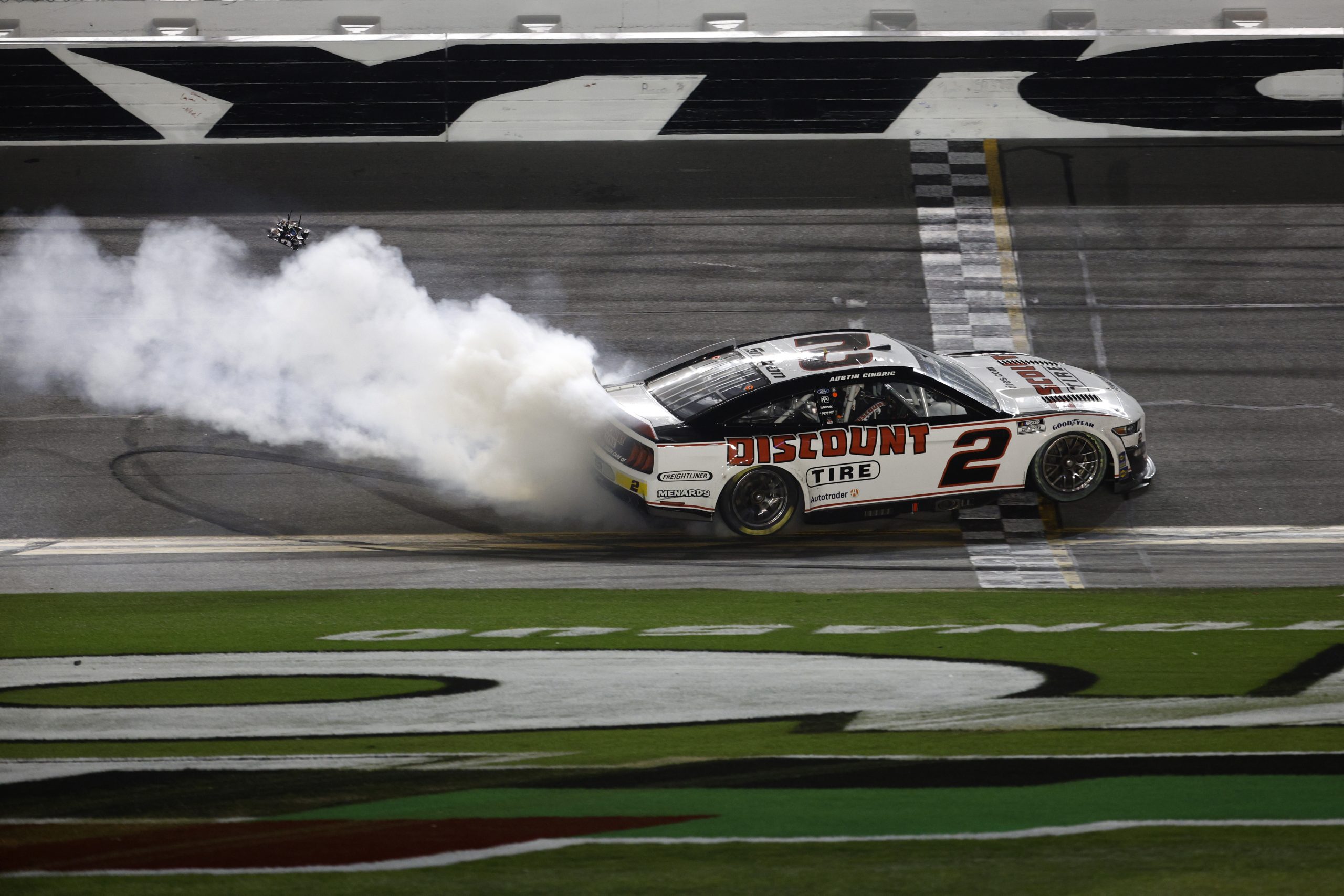 Auto Club NASCAR Qualifying Results/ Starting Lineup